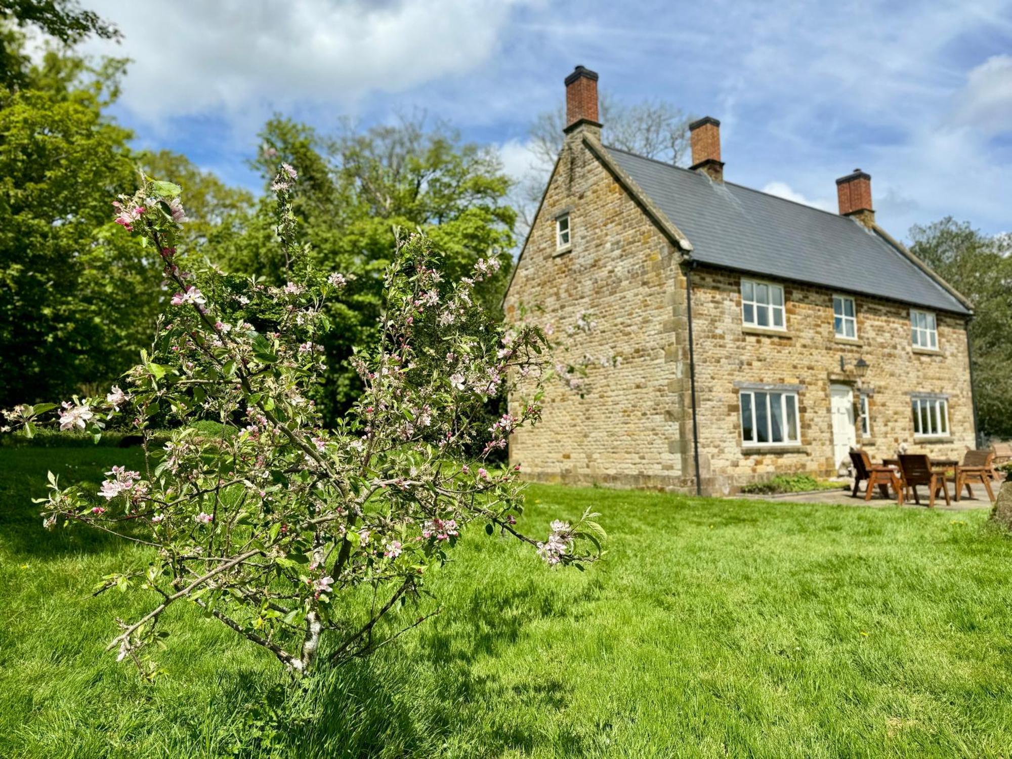 Cockley Hill Farm Bed & Breakfast Brackley  Esterno foto